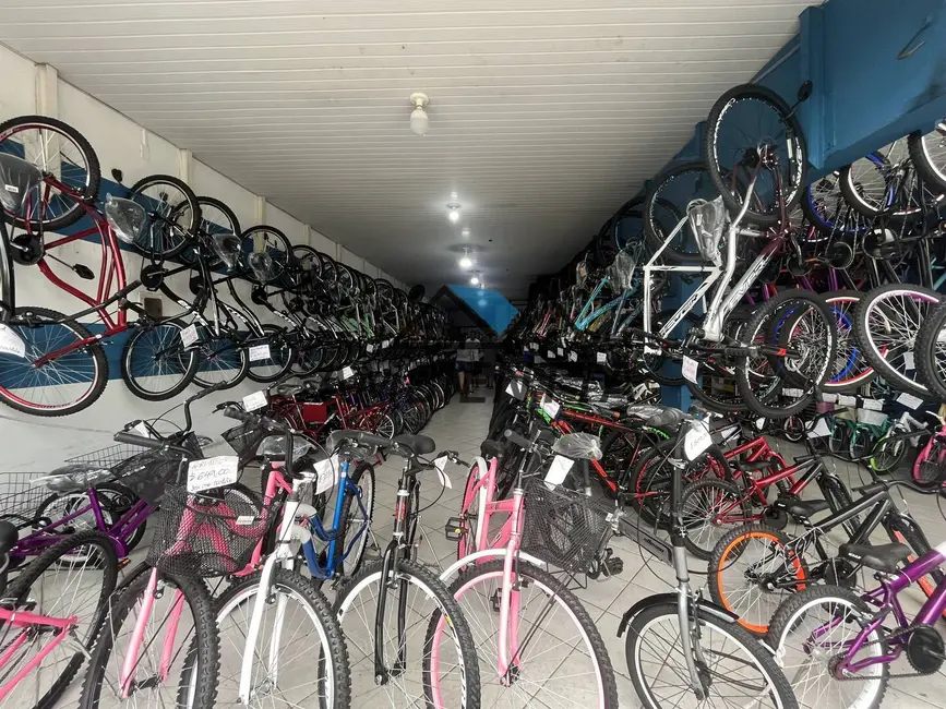 Foto 4 de Sala Comercial à venda e para alugar em Jardim Primavera, Caraguatatuba - SP