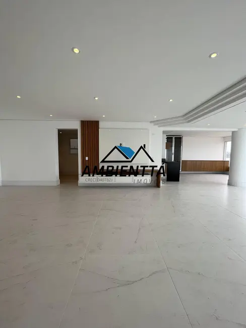 Foto 3 de Apartamento com 4 quartos à venda em Centro, Caraguatatuba - SP