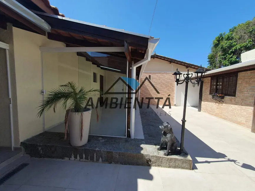Casa com 3 quartos à venda, 180m2 em Martim de Sá, Caraguatatuba - SP - imagem 7 Foto 7 de Casa com 3 quartos à venda, 180m2 em Martim de Sá, Caraguatatuba - SP