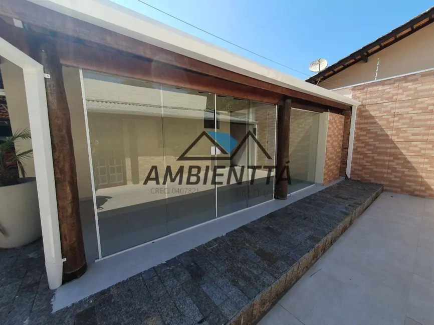 Casa com 3 quartos à venda, 180m2 em Martim de Sá, Caraguatatuba - SP - imagem 8 Foto 8 de Casa com 3 quartos à venda, 180m2 em Martim de Sá, Caraguatatuba - SP