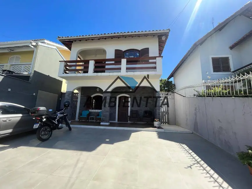 Foto 33 de Sobrado à venda em Caputera, Caraguatatuba - SP