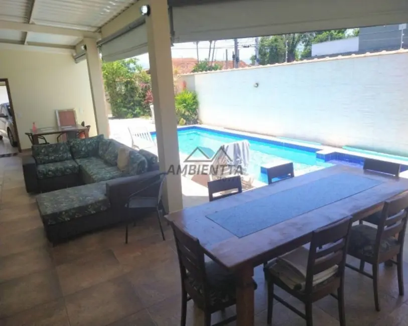 Foto 2 de Sobrado com 6 quartos à venda, 300m2 em Praia das Palmeiras, Caraguatatuba - SP
