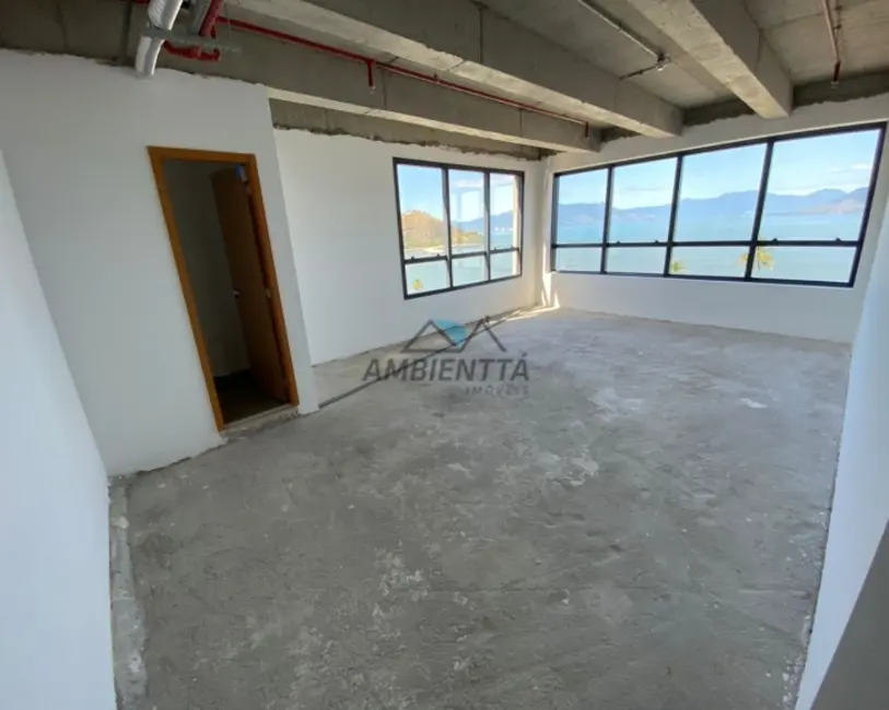 Foto 2 de Sala Comercial para alugar, 42m2 em Centro, Caraguatatuba - SP