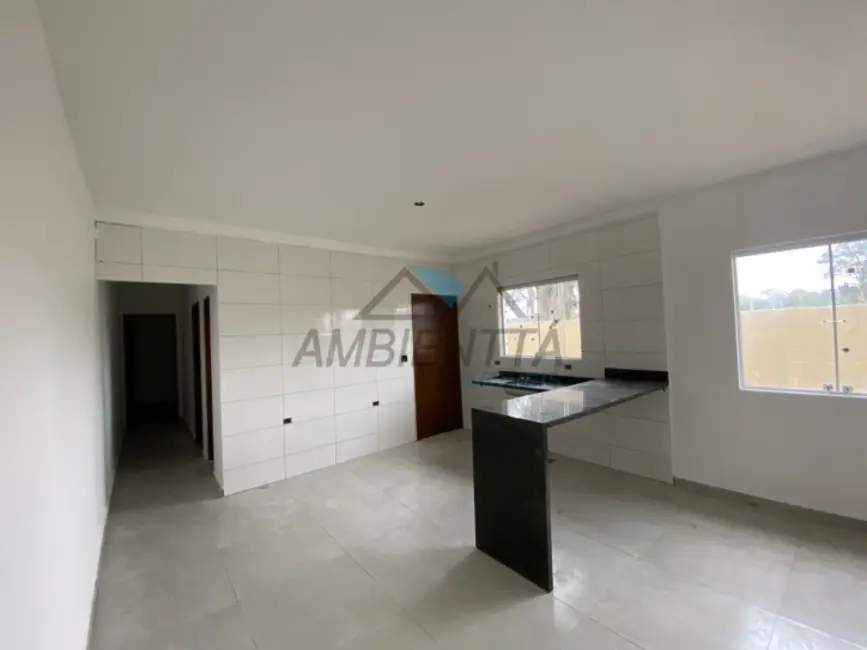 Foto 3 de Casa com 3 quartos à venda, 86m2 em Caraguatatuba - SP