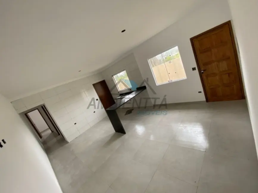 Foto 4 de Casa com 3 quartos à venda, 86m2 em Caraguatatuba - SP