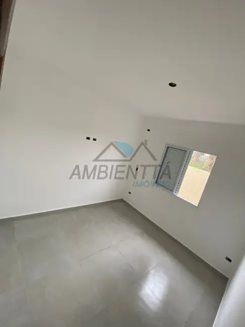 Foto 5 de Casa com 3 quartos à venda, 86m2 em Caraguatatuba - SP