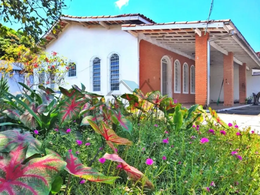 Foto 1 de Casa com 2 quartos à venda, 300m2 em Caraguatatuba - SP