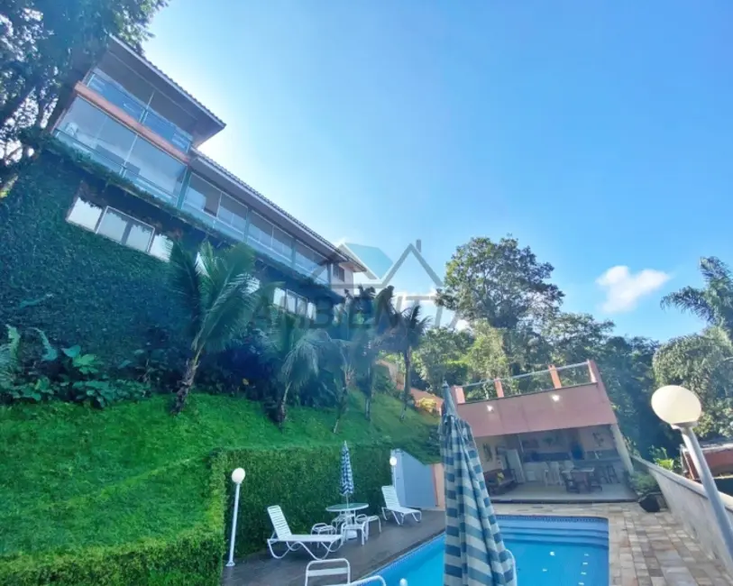 Foto 1 de Sobrado com 6 quartos à venda, 380m2 em Ubatuba - SP