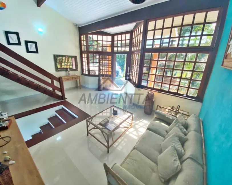 Foto 7 de Sobrado com 6 quartos à venda, 380m2 em Ubatuba - SP