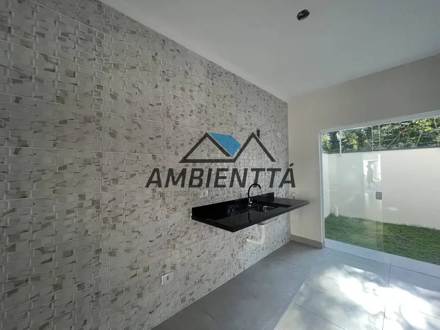 Foto 6 de Sobrado com 3 quartos à venda, 154m2 em Balneário Gardem Mar, Caraguatatuba - SP