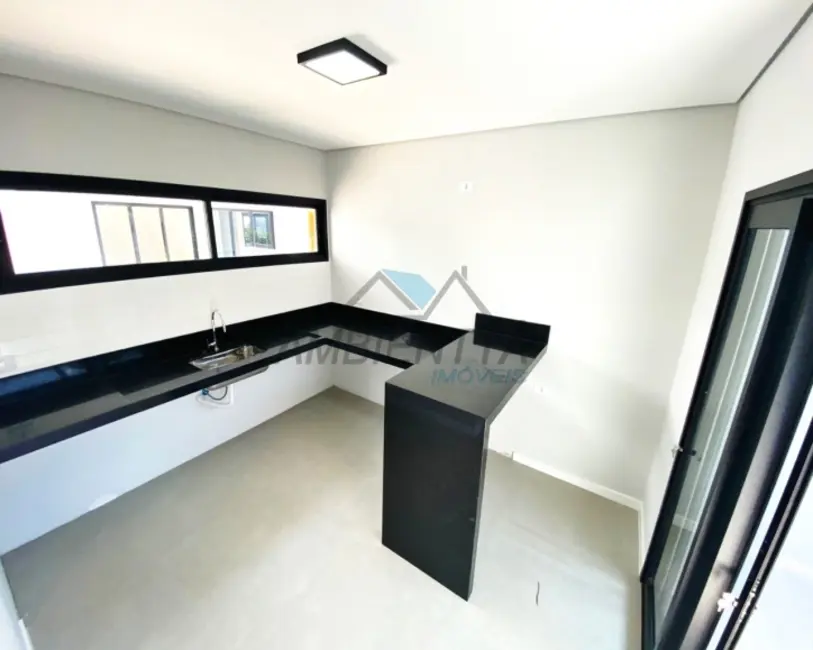 Foto 8 de Sobrado com 3 quartos à venda, 111m2 em Cidade Jardim, Caraguatatuba - SP