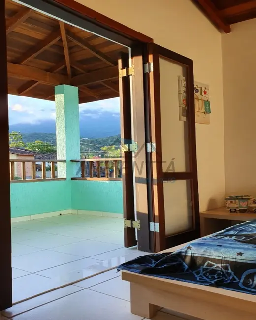 Foto 7 de Sobrado com 3 quartos à venda, 400m2 em Massaguaçu, Caraguatatuba - SP