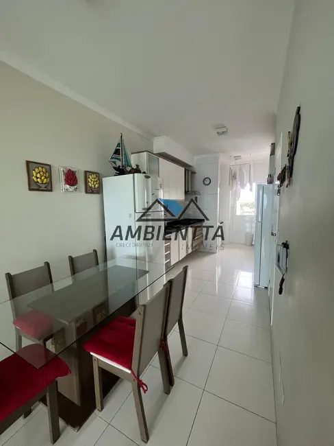 Foto 3 de Apartamento com 4 quartos para alugar, 129m2 em Caraguatatuba - SP