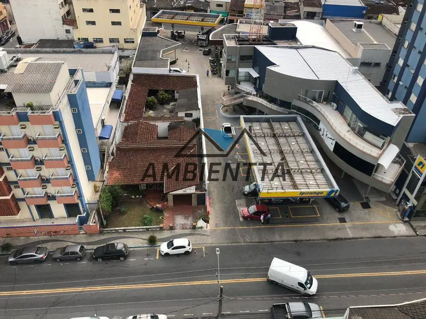 Foto 5 de Sala Comercial para alugar, 328m2 em Centro, Caraguatatuba - SP