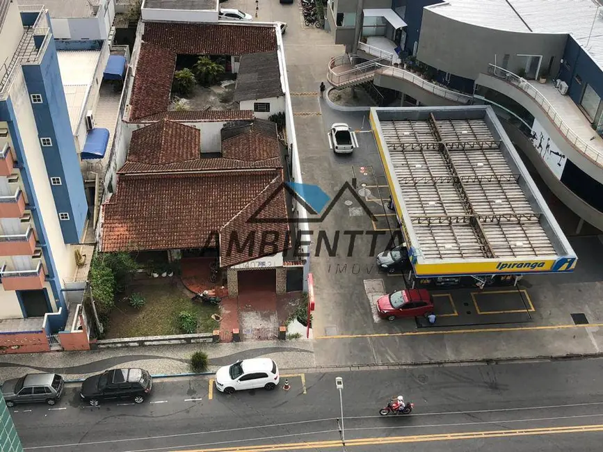 Foto 4 de Sala Comercial para alugar, 328m2 em Centro, Caraguatatuba - SP