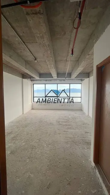 Foto 3 de Sala Comercial à venda, 42m2 em Centro, Caraguatatuba - SP