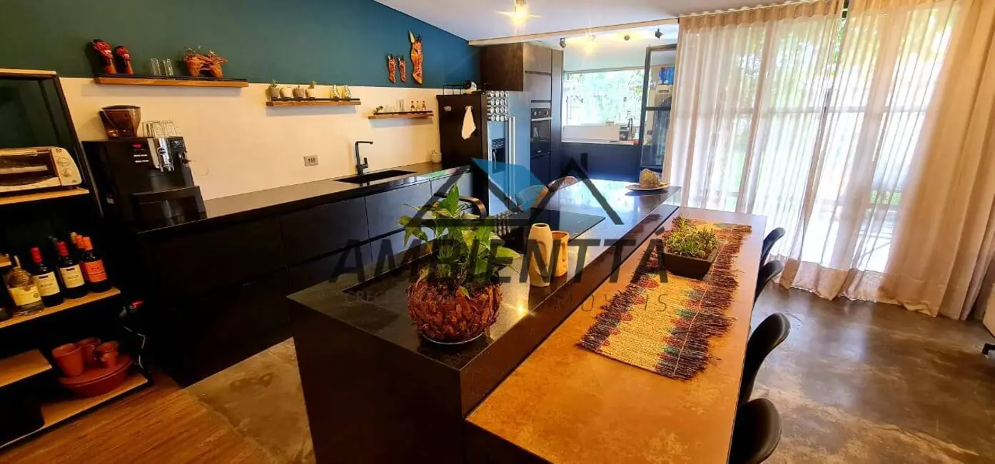 Casa com 3 quartos à venda, 200m2 em Rio do Ouro, Caraguatatuba - SP - imagem 7 Foto 7 de Casa com 3 quartos à venda, 200m2 em Rio do Ouro, Caraguatatuba - SP