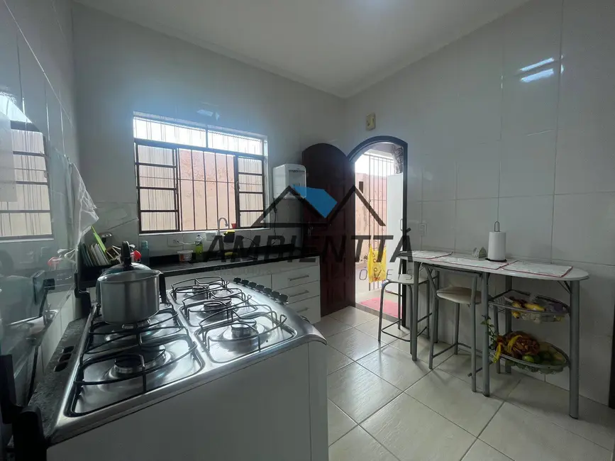 Foto 5 de Casa com 2 quartos à venda, 60m2 em Jardim Jaqueira, Caraguatatuba - SP