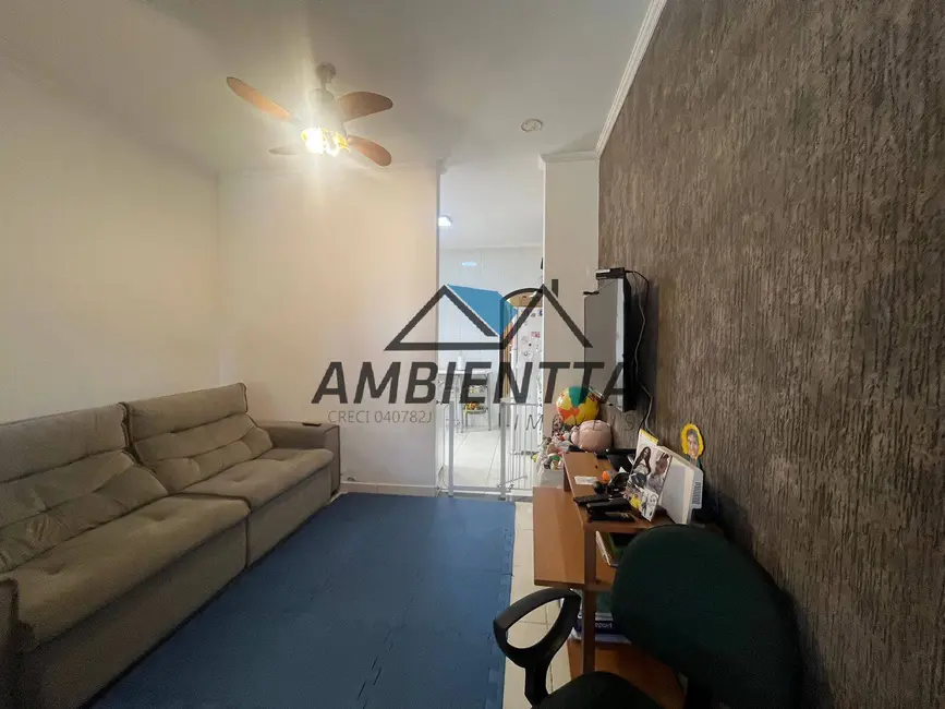 Foto 4 de Casa com 2 quartos à venda, 60m2 em Jardim Jaqueira, Caraguatatuba - SP