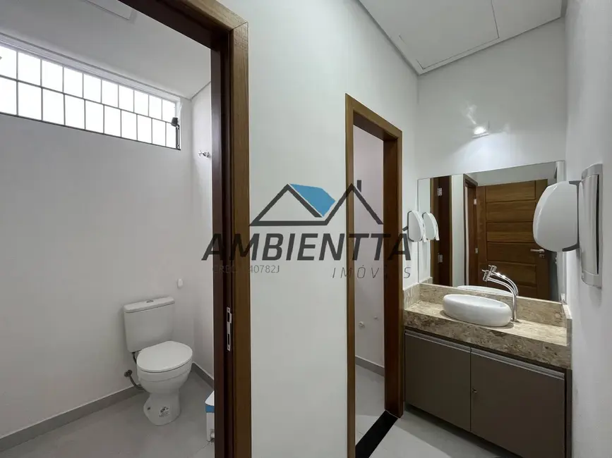 Foto 3 de Sala Comercial para alugar, 20m2 em Centro, Caraguatatuba - SP