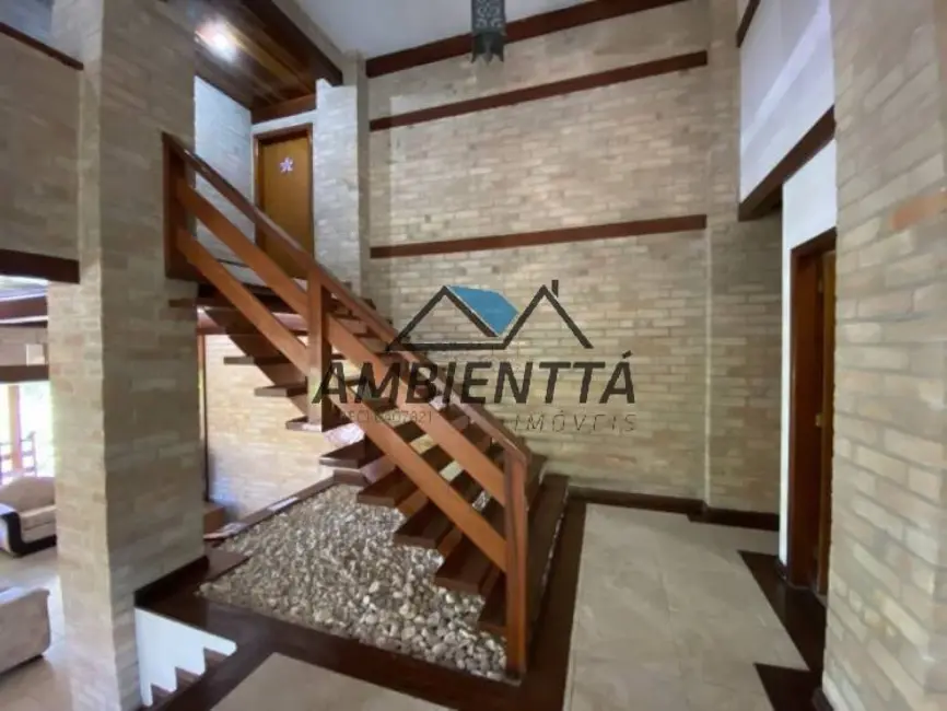 Foto 8 de Casa com 5 quartos à venda, 501m2 em Ubatuba - SP