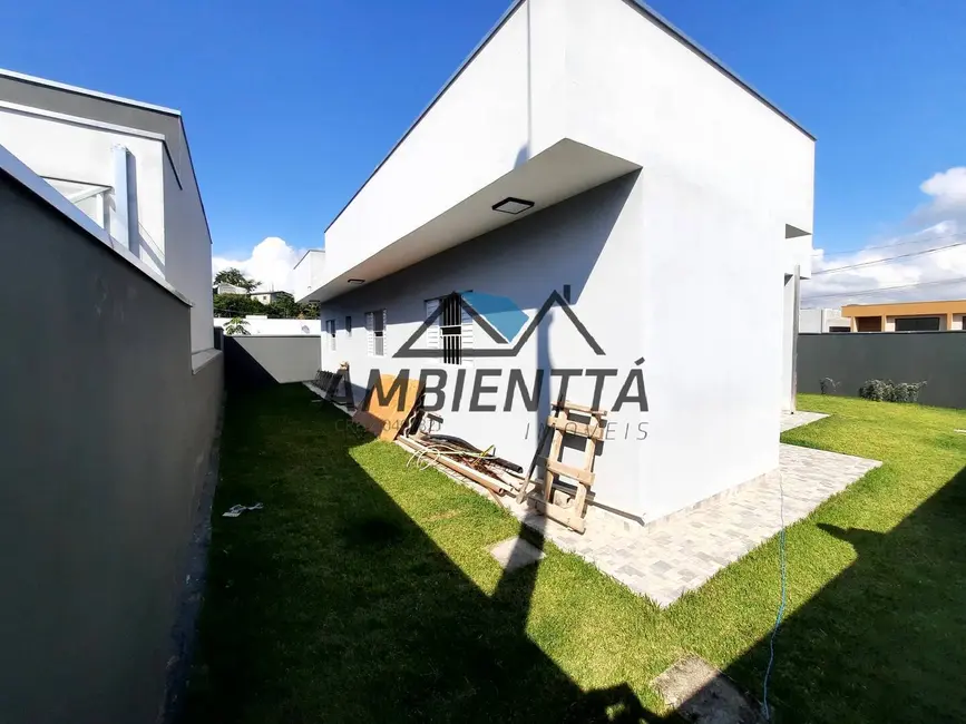 Casa com 3 quartos à venda, 225m2 em Caraguatatuba - SP - imagem 5 Foto 5 de Casa com 3 quartos à venda, 225m2 em Caraguatatuba - SP