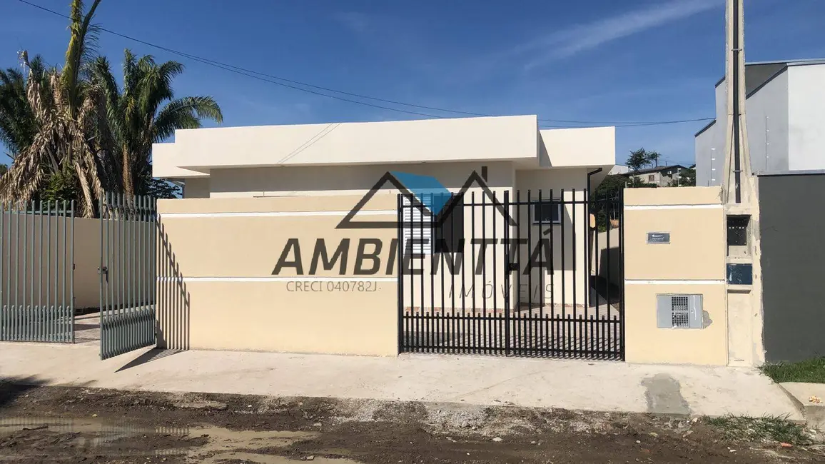 Foto 1 de Casa com 2 quartos à venda, 90m2 em Caraguatatuba - SP