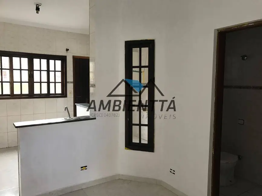 Foto 6 de Casa para alugar em Loteamento Balneário Camburi, Caraguatatuba - SP