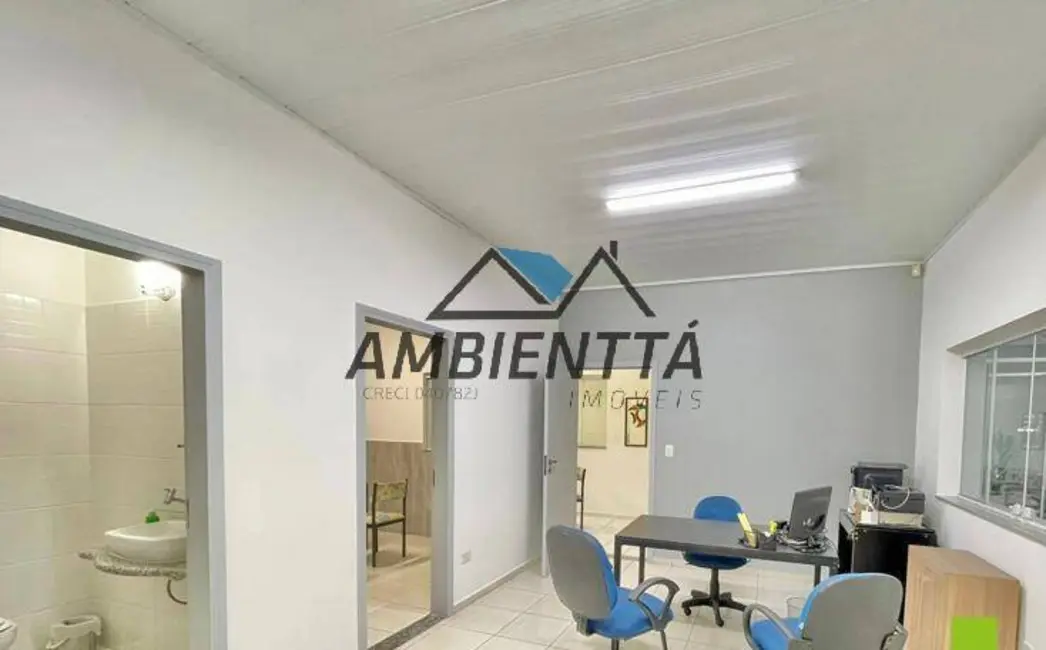 Foto 5 de Sala Comercial para alugar, 60m2 em Centro, Caraguatatuba - SP