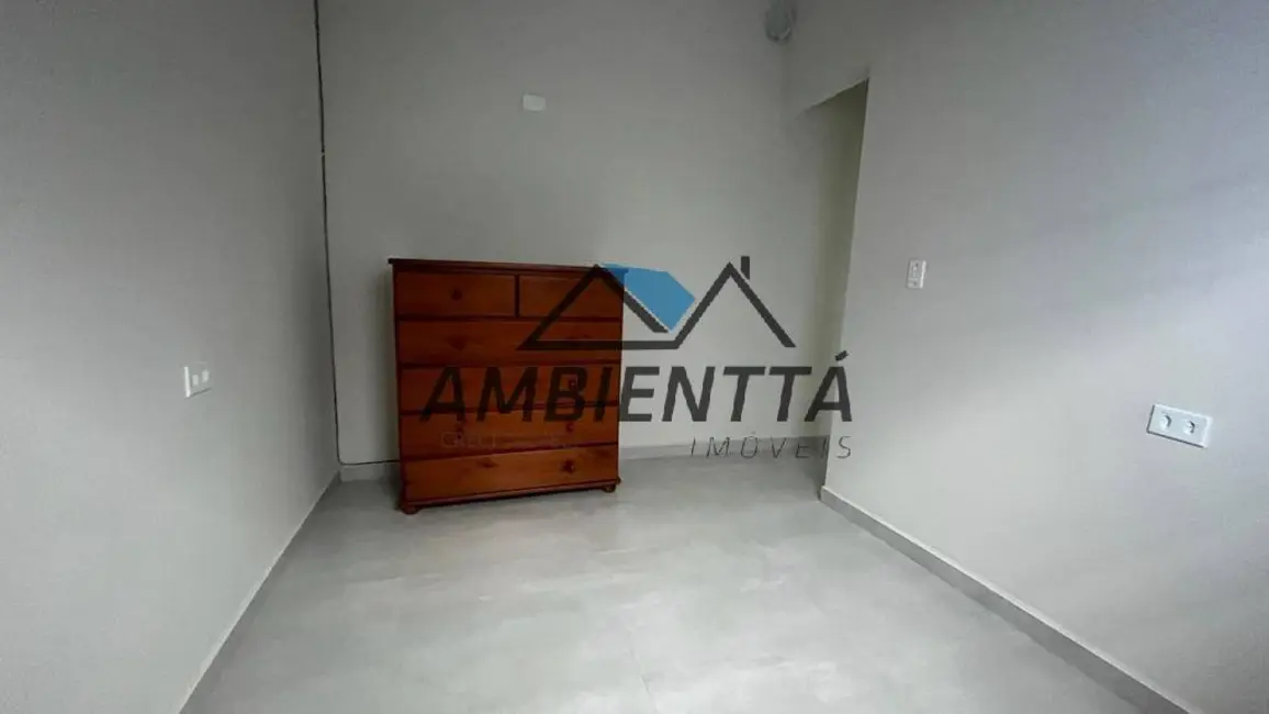 Foto 4 de Casa com 1 quarto para alugar, 29m2 em Ipiranga, Caraguatatuba - SP