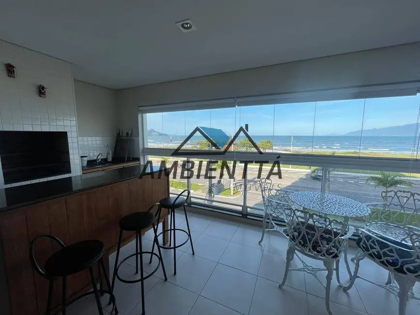 Foto 2 de Apartamento com 3 quartos à venda, 117m2 em Caraguatatuba - SP