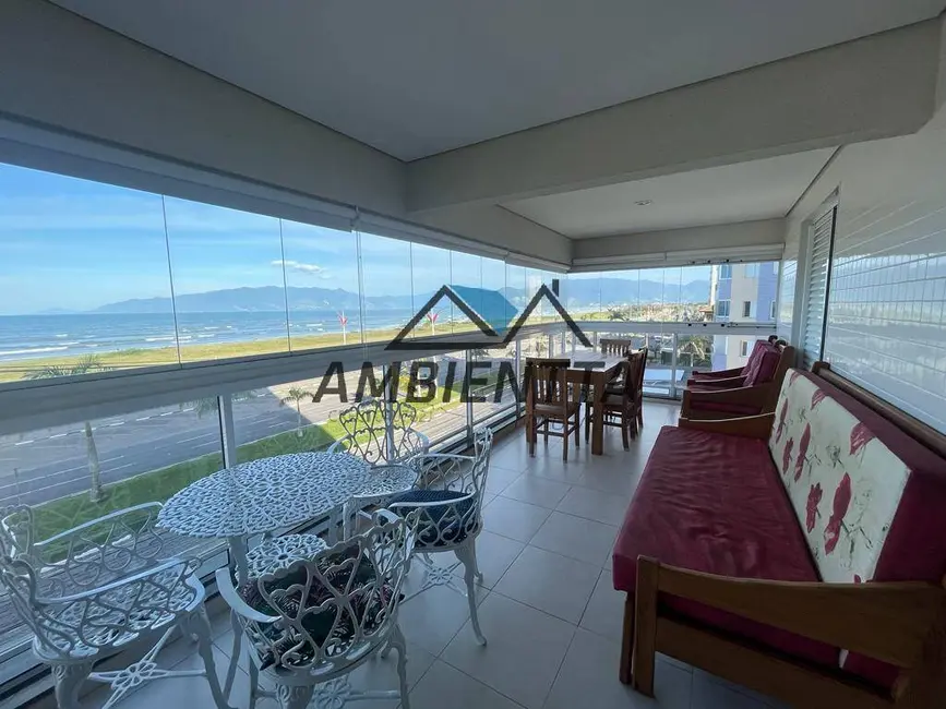 Foto 4 de Apartamento com 3 quartos à venda, 117m2 em Caraguatatuba - SP