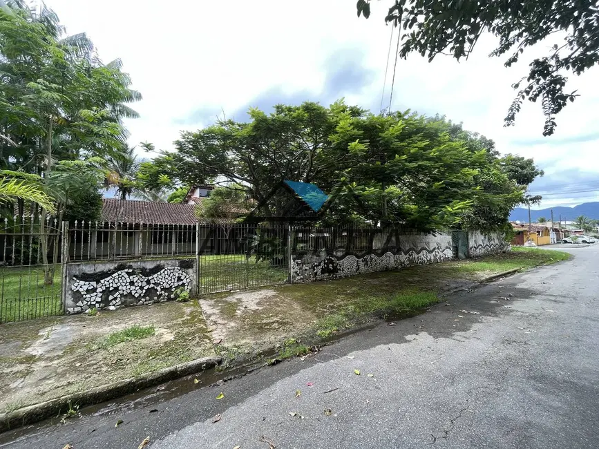 Foto 30 de Casa à venda em Jardim Brasil, Caraguatatuba - SP