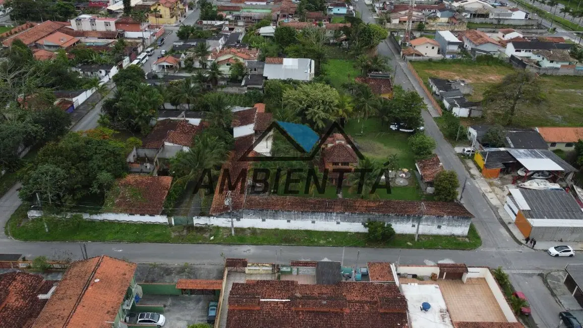 Foto 13 de Casa à venda em Jardim Brasil, Caraguatatuba - SP