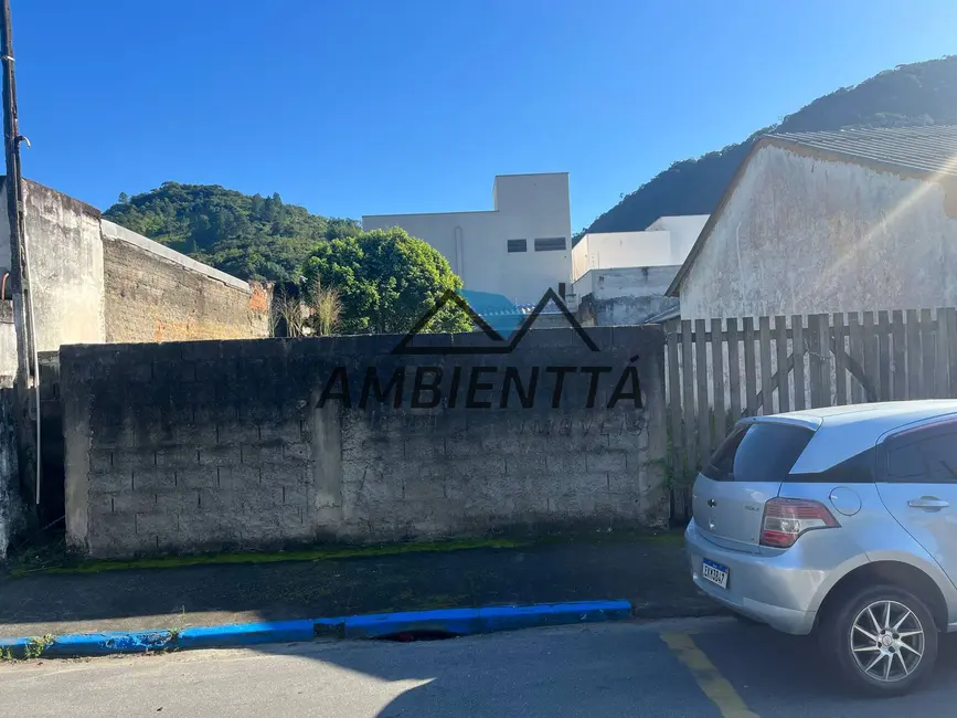 Terreno / Lote à venda, 220m2 em Centro, Caraguatatuba - SP - imagem 3 Foto 3 de Terreno / Lote à venda, 220m2 em Centro, Caraguatatuba - SP