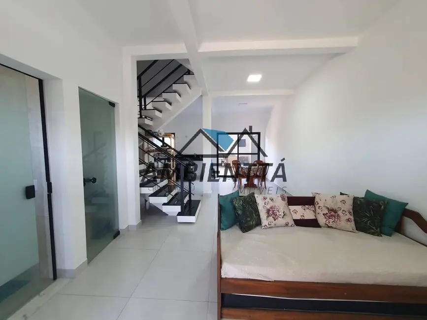Casa com 3 quartos à venda, 276m2 em Jardim Mariella, Caraguatatuba - SP - imagem 4 Foto 4 de Casa com 3 quartos à venda, 276m2 em Jardim Mariella, Caraguatatuba - SP