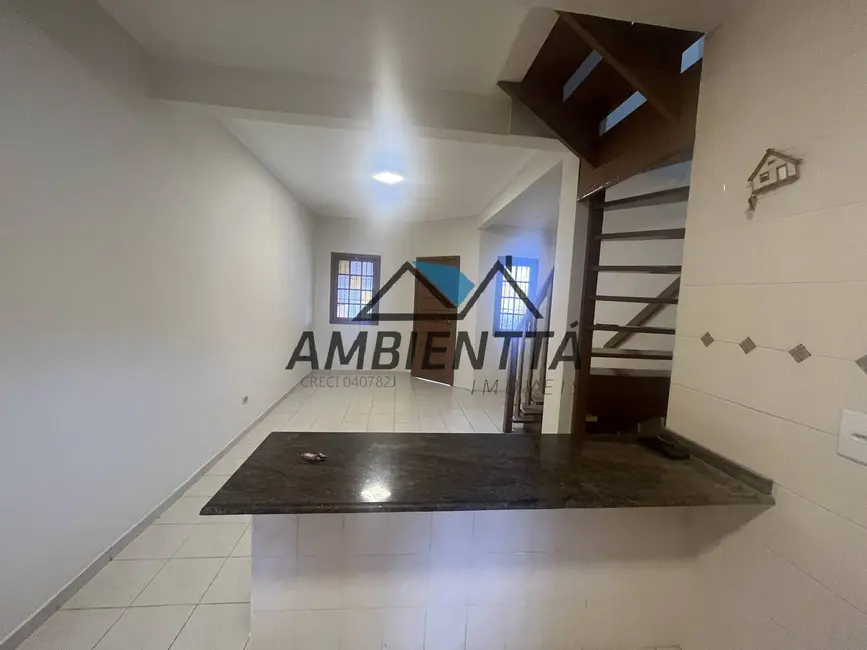 Foto 9 de Casa com 2 quartos para alugar, 70m2 em Indaiá, Caraguatatuba - SP