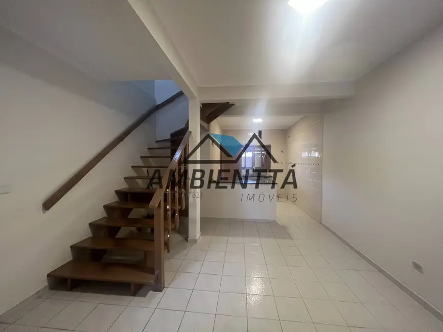 Foto 4 de Casa com 2 quartos para alugar, 70m2 em Indaiá, Caraguatatuba - SP