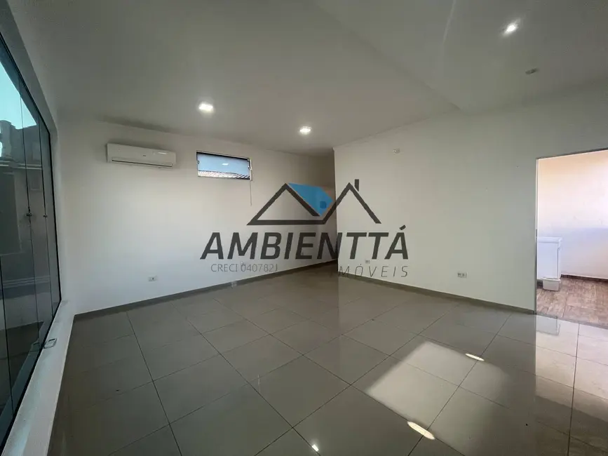 Foto 3 de Sala Comercial para alugar, 28m2 em Centro, Caraguatatuba - SP