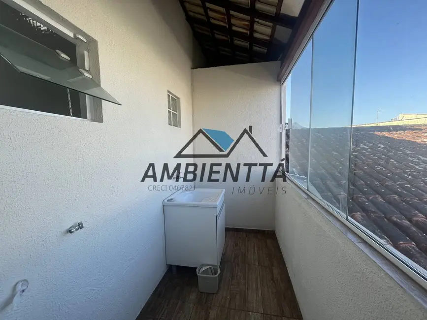 Foto 7 de Sala Comercial para alugar, 28m2 em Centro, Caraguatatuba - SP