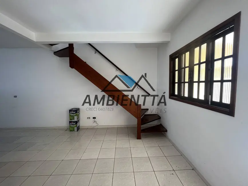Foto 3 de Casa com 2 quartos para alugar, 70m2 em Indaiá, Caraguatatuba - SP