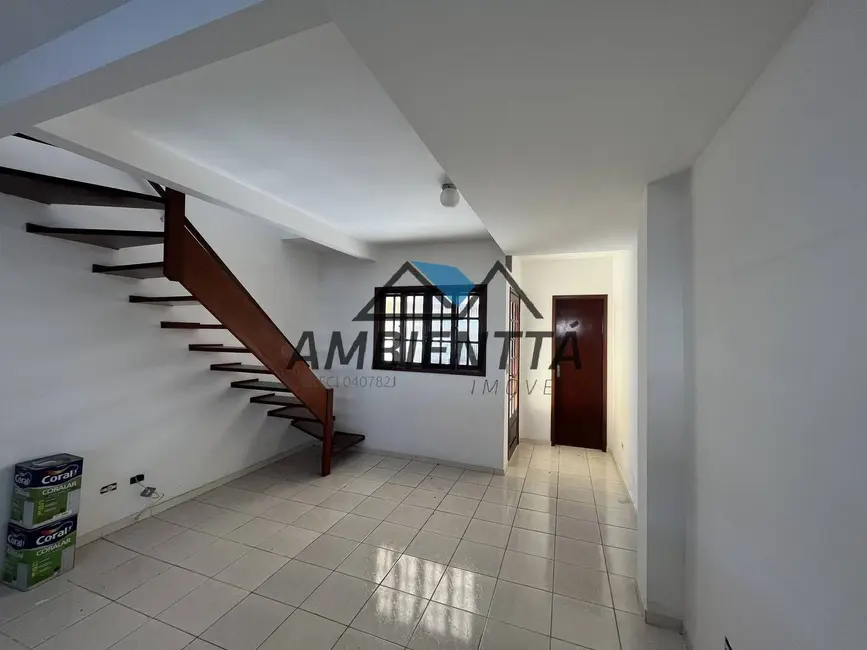 Foto 4 de Casa com 2 quartos para alugar, 70m2 em Indaiá, Caraguatatuba - SP
