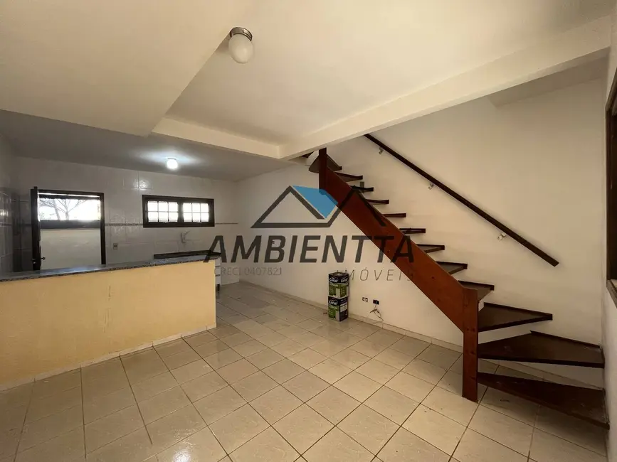 Foto 6 de Casa com 2 quartos para alugar, 70m2 em Indaiá, Caraguatatuba - SP
