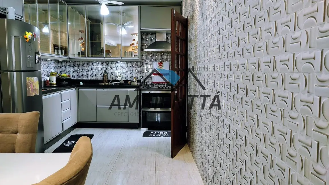 Foto 5 de Casa com 4 quartos à venda, 245m2 em Jardim das Gaivotas, Caraguatatuba - SP