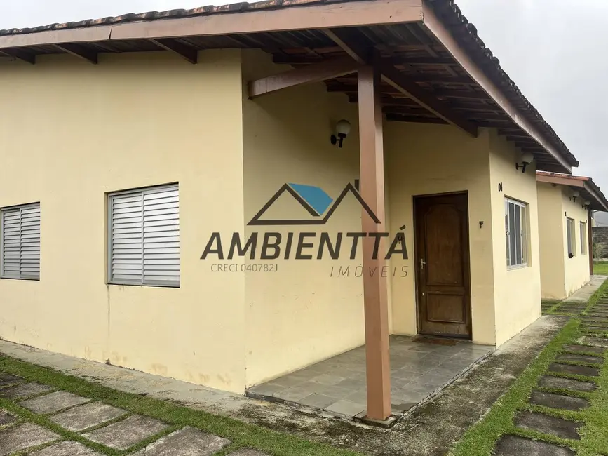 Foto 2 de Casa com 2 quartos para alugar, 55m2 em Prainha, Caraguatatuba - SP