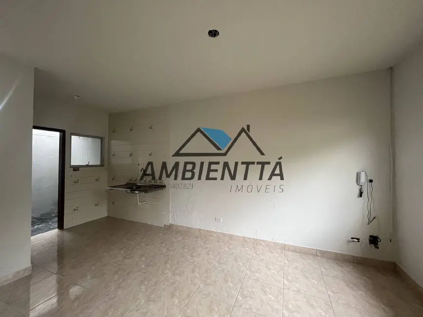 Foto 3 de Casa com 1 quarto para alugar, 40m2 em Prainha, Caraguatatuba - SP