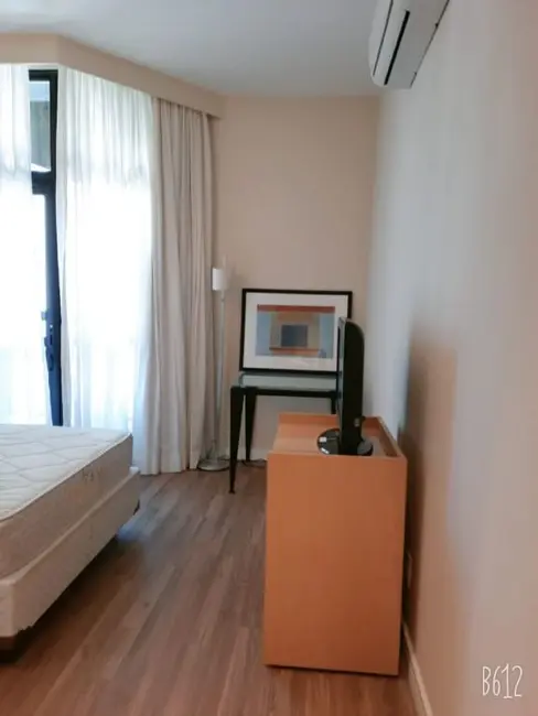 Foto 2 de Apartamento com 2 quartos à venda, 72m2 em Jardim Europa, São Paulo - SP
