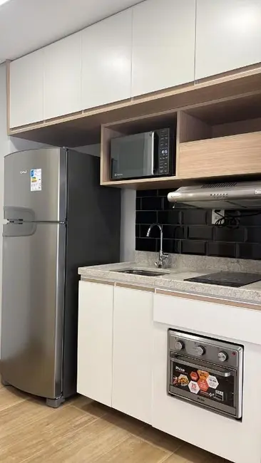 Kitnet com 1 quarto para alugar, 25m2 em Indianópolis, São Paulo - SP - imagem 8 Foto 8 de Kitnet com 1 quarto para alugar, 25m2 em Indianópolis, São Paulo - SP