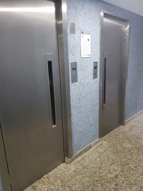 Kitnet com 1 quarto à venda, 26m2 em Passo da Areia, Porto Alegre - RS - imagem 6 Foto 6 de Kitnet com 1 quarto à venda, 26m2 em Passo da Areia, Porto Alegre - RS