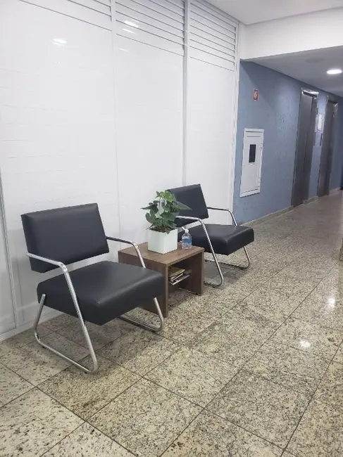 Kitnet com 1 quarto à venda, 26m2 em Passo da Areia, Porto Alegre - RS - imagem 8 Foto 8 de Kitnet com 1 quarto à venda, 26m2 em Passo da Areia, Porto Alegre - RS